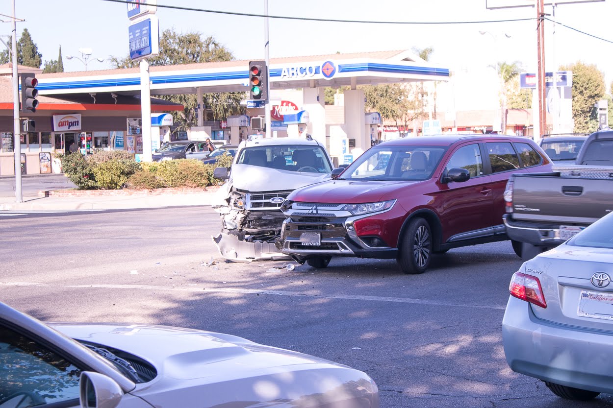San Antonio, TX – Vehicle Collision with Injuries on Lexington Ave